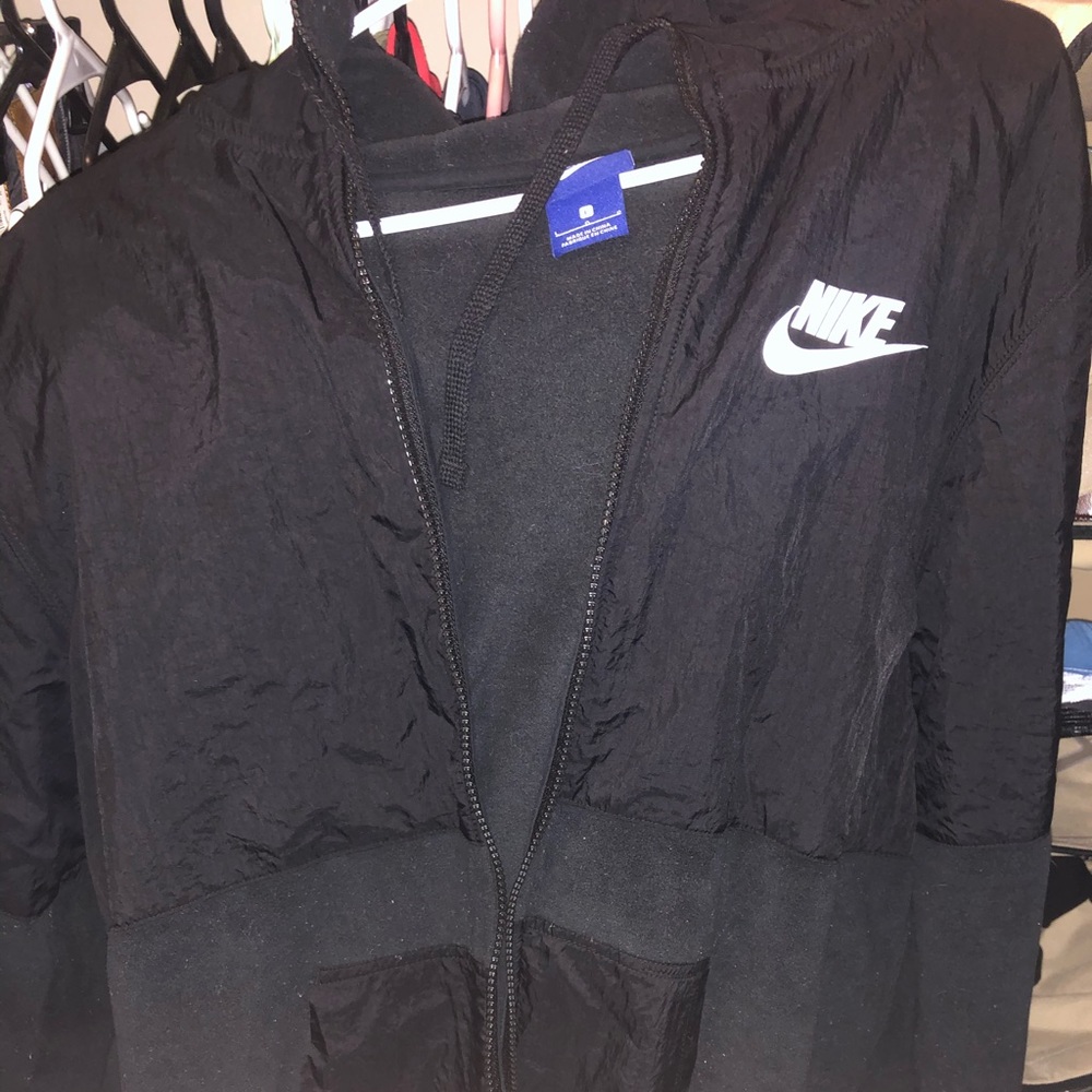 Nike wind breaker/fleece